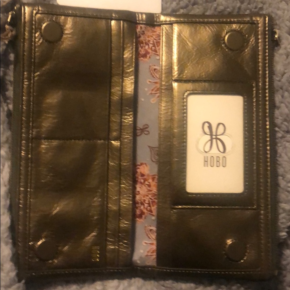 Authentic HOBO Taylor Wallet - Picture 3 of 5
